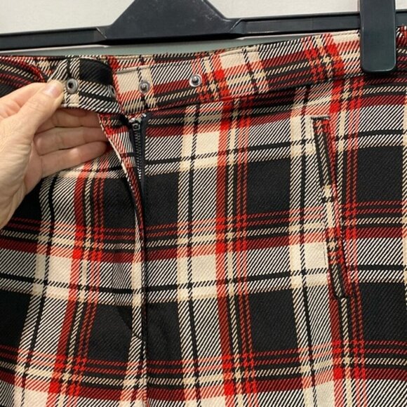 H&M Red Plaid High Rise Crop Pants Size 8 - Picture 5 of 13